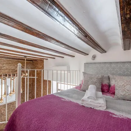 Santa Clara Chic Apartment Seville